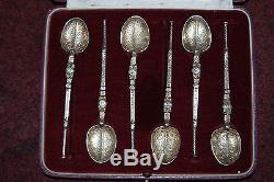 Boxed set of 6 silver Gilt Annointing Tea spoons. Hallmarked London 1936
