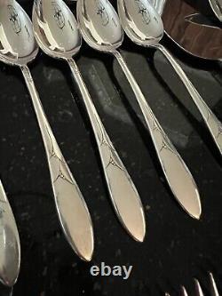 Oneida LADY HAMILTON Silverplate Flatware complete service for 7+extras+Hostess