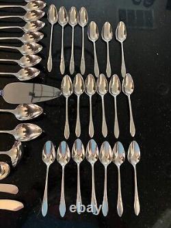 Oneida LADY HAMILTON Silverplate Flatware complete service for 7+extras+Hostess