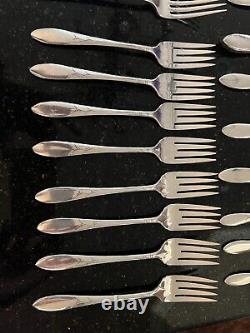 Oneida LADY HAMILTON Silverplate Flatware complete service for 7+extras+Hostess