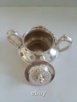 Stunning Meriden B. Company 1880's Silverplate 4 PC Tea/Coffee Set