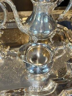 Vintage Oneida Venetian Silver Plated 5 Piece Footed Ornate Tea & Coffee Set