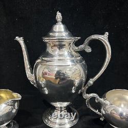 En français, cela se traduirait par : Ensemble de café/thé en argent plaqué Vintage 1847 Rogers Bros Springtime 3 pièces