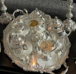 Ensemble de café/thé en argent sterling TOWLE LOUIS XIV de 30 pièces + plateau + pichet + gobelets + assiettes