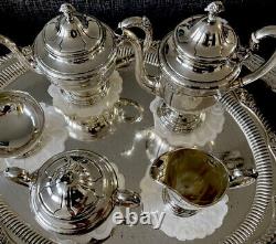 Ensemble de café/thé en argent sterling TOWLE LOUIS XIV de 30 pièces + plateau + pichet + gobelets + assiettes