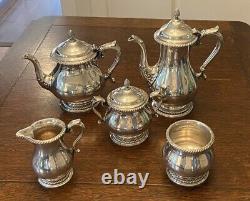 Ensemble de service à thé en argent plaqué Vintage en cinq pièces Gorham Kenwood Coffee Pot