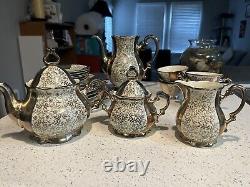 Ensemble de thé/café en porcelaine de Bavière, argenté et blanc à motif floral