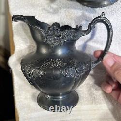 Ensemble de théière et de cafetière en argent gravé de 5 pièces de la Vtg Middletown Plate Co