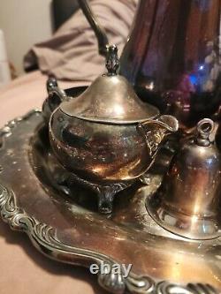 Ensemble vintage de huit pièces de service à thé en argent plaqué de style géorgien Oneida avec minuteur