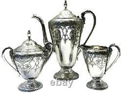 L'ère Art Déco Wilcox Silver Co. Ensemble de thé en argent plaqué à motif de cachemire en relief de 3 pièces.