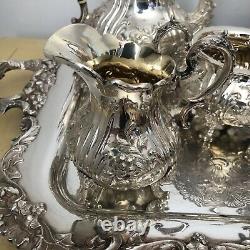 Magnifique, Antique Victorien, Sterling Silver Hand Chased Tea & Coffee Set