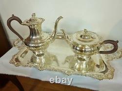 Plein Rideau Par Bircs 5 Pc. Gadroon & Shell Tea & Coffee Set Avec 25 1/2 Tray
