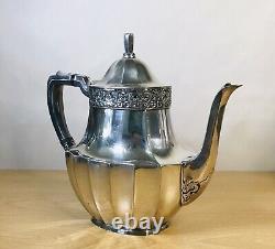 Rare Vintage Sheffield 1936 Coronation Community Silver Plated 3 Piece Tea Set 
<br/> 
<br/>
Rare Vintage Sheffield 1936 Ensemble de thé en argent plaqué de la Communauté de Couronnement en trois pièces