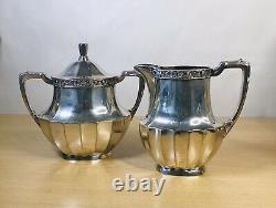 Rare Vintage Sheffield 1936 Coronation Community Silver Plated 3 Piece Tea Set    <br/> 
  <br/>
Rare Vintage Sheffield 1936 Ensemble de thé en argent plaqué de la Communauté de Couronnement en trois pièces