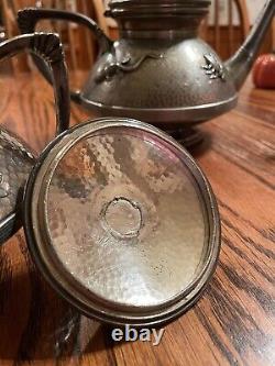 SIMPSON HALL MILLER & CO. Ensemble de thé 3 pièces en argent quadruple, théière sucre / crémier