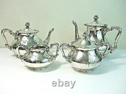 Service à café et thé en argent quadruple plaqué en 4 pièces de Barbour Silver Co, modèle antique Pat #2420