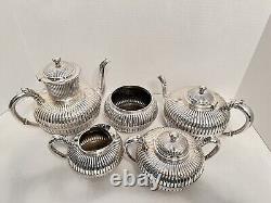 Service à thé en argent Gorham antique / Timbres / M. E. Hopkins King / Soudé à l'argent