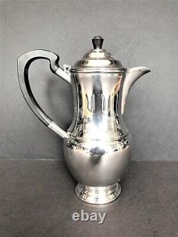 Service à thé en argent du milieu du siècle en quatre pièces, Garrard & Co, Londres, vers les années 1950/60