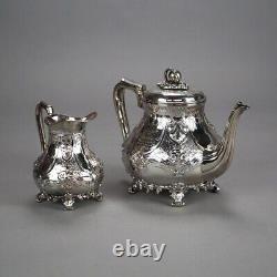 Service à thé en argent plaqué sur pied antique en deux parties C1890