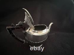 Service à thé en métal argenté, théière, cafetière, plateau Art Nouveau Kirby Beard ca. 1900