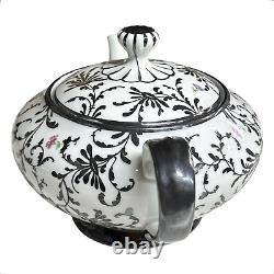 Service à thé en porcelaine de Bohême pour 6 personnes avec incrustation en argent sterling de style Art Nouveau, comprenant 23 pièces en excellent état.