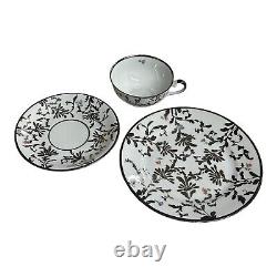 Service à thé en porcelaine de Bohême pour 6 personnes avec incrustation en argent sterling de style Art Nouveau, comprenant 23 pièces en excellent état.