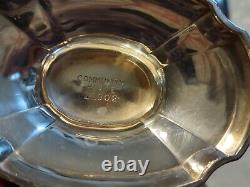 Service à thé en trois pièces de la marque Oneida Community Plate Grosvenor Silver Plate