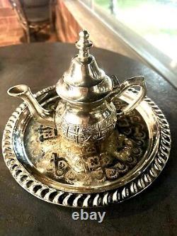 Service à thé marocain fait main - Théière, plateau gravé à la main et pot à sucre artisanal