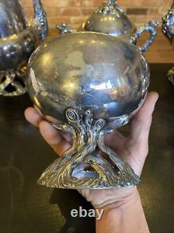 Service de théière et café en argent plaqué vintage antique, ensemble de 5 pièces, base en forme de tronc d'arbre aux glands