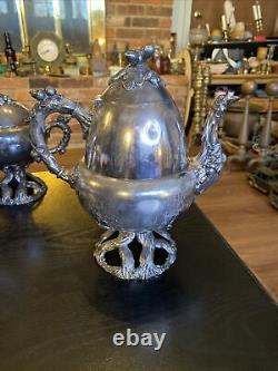 Service de théière et café en argent plaqué vintage antique, ensemble de 5 pièces, base en forme de tronc d'arbre aux glands